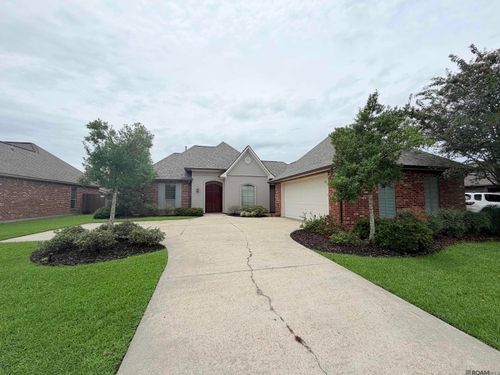 40445 Thomas Ave, Prairieville, LA, 70769-5882 | Card Image
