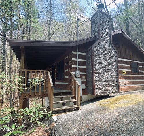 2601 Black Bear Ln, Sevierville, TN, 37876-7371 | Card Image