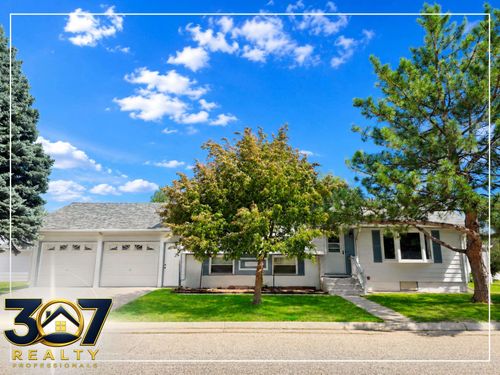 273 S Iowa, Guernsey, WY, 82214-5075 | Card Image
