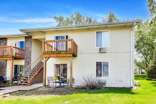 112-2400 Light Rd, Oswego, IL, 60543-9218 | Card Image