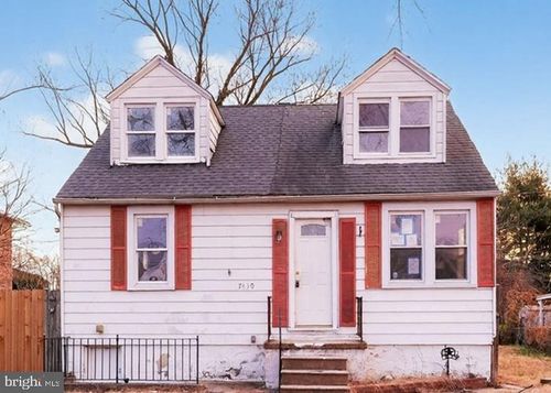 7430 School Ln, DUNDALK, MD, 21222-1835 | Card Image