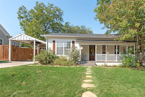 318 S Walnut St, Weatherford, TX, 76086-4439 | Card Image