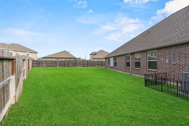 Plenty of room for a pool | Image 27