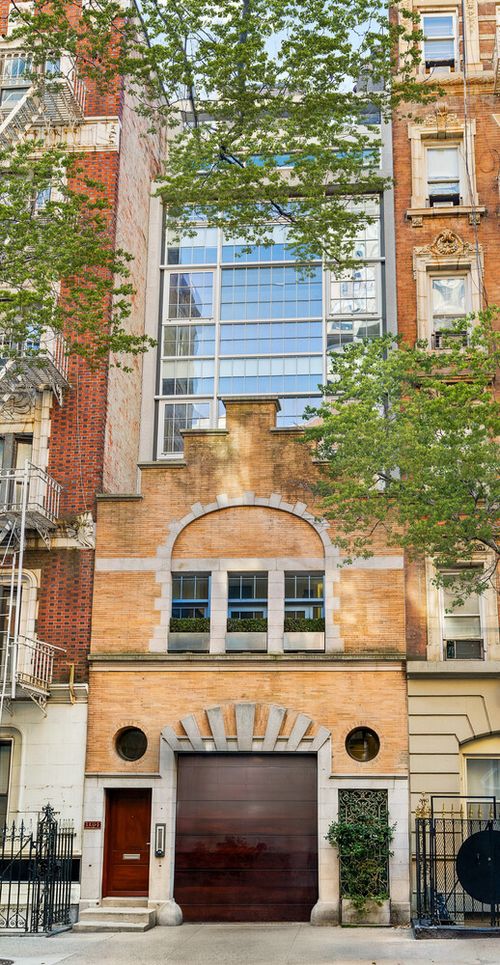 150 E 22nd St, New York, NY, 10010-6315 | Card Image