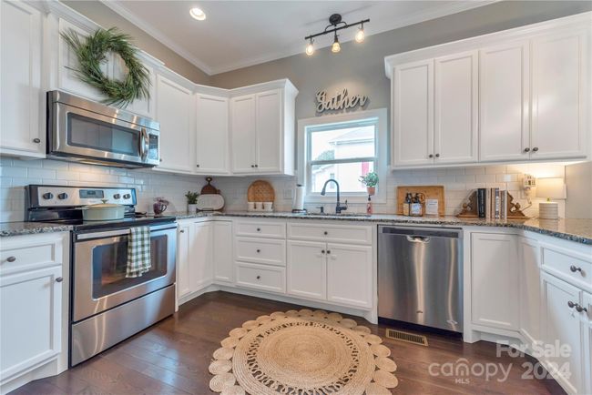 39 3 Rd St, House other with 2 bedrooms, 2 bathrooms and null parking in Cramerton NC | Image 17