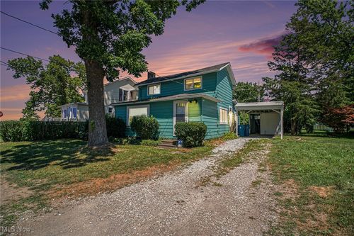 5571 Chagrin Dr, Mentor-On-The-Lake, OH, 44060-2609 | Card Image