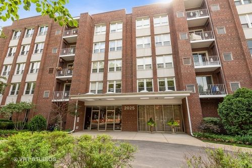 502-2025 Sherman Ave, Evanston, IL, 60201-3269 | Card Image