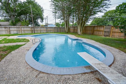 6042 Willowbend Blvd, Houston, TX, 77096-4731 | Card Image