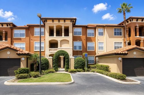 203-5572 Metrowest Blvd, ORLANDO, FL, 32811-2414 | Card Image