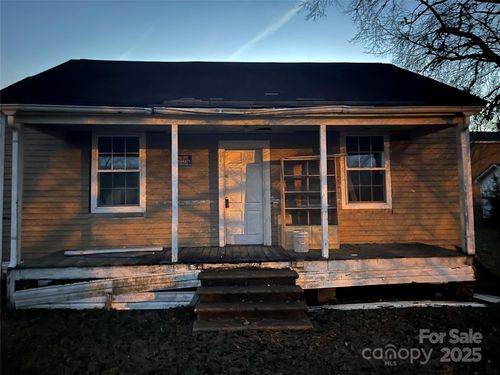 35 Center St, Great Falls, SC, 29055-1318 | Card Image