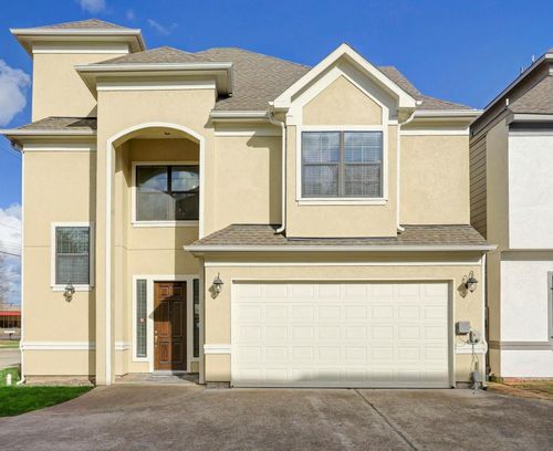 7539 Highmeadow Dr, Houston, TX, 77063-4815 | Card Image