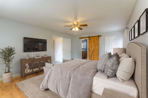 2110 Woodside Dr, Germantown, TN, 38138-4026 | Card Image