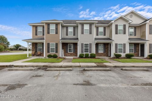 303 Glen Cannon Dr, Jacksonville, NC, 28546-8440 | Card Image
