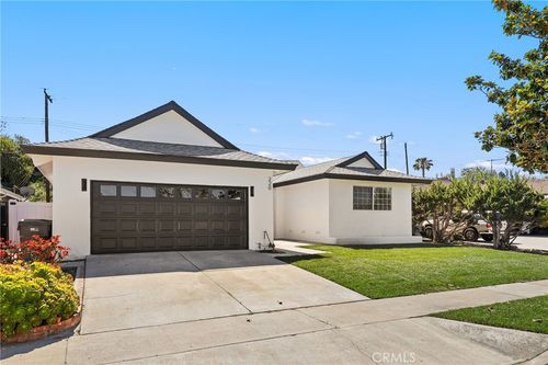 220 Gwynwood Ave, La Habra, CA, 90631-7207 | Card Image