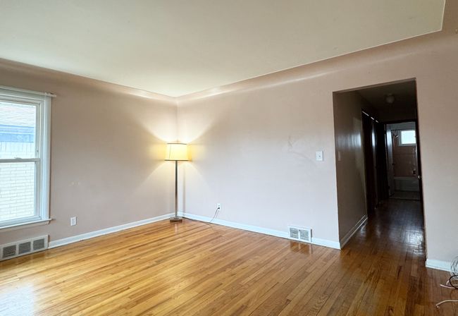 living room | Image 16