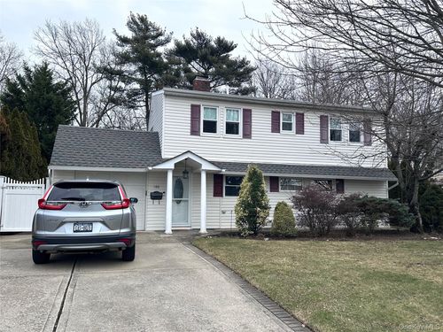 166 Choir Ln, Westbury, NY, 11590-5733 | Card Image