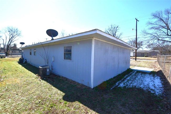 803 S Fargo St, House other with 3 bedrooms, 1 bathrooms and null parking in Muldrow OK | Image 13