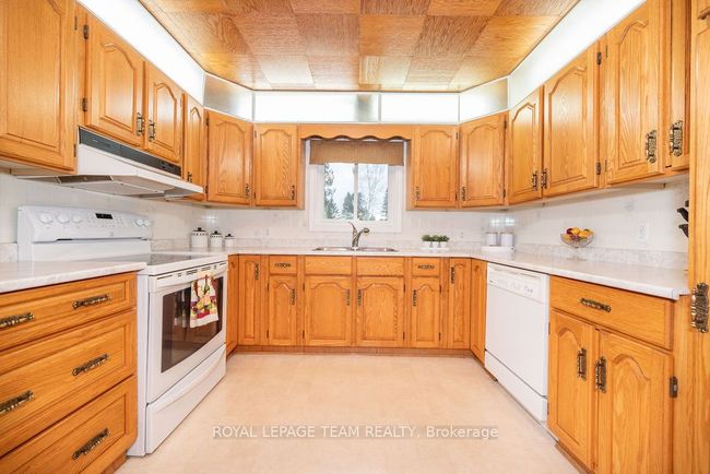 3433 Round Lake Road, House other with 5 bedrooms, 1 bathrooms and 2 parking in Killaloe, Hagarty and Richards ON | Image 19