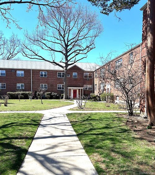 frnt-1-24-155-24 E 84th St, New York, NY, 10028-2060 | Card Image