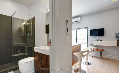 303-301 Augusta Ave, Toronto, ON, M5T2M2 | Card Image