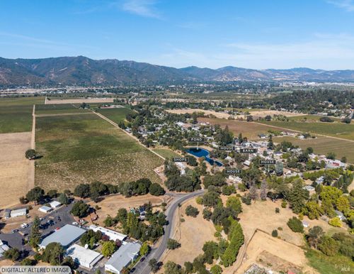 2090 Old River Rd, Ukiah, CA, 95482-6152 | Card Image