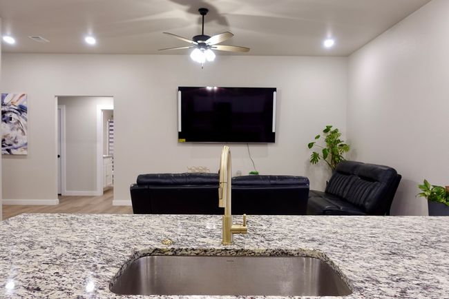2220 Goldfinch Rd, House other with 3 bedrooms, 2 bathrooms and 2 parking in Midland TX | Image 19