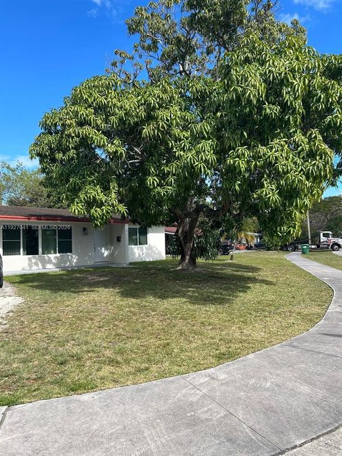 10011 Sw 162nd St, Miami, FL, 33157-3229 | Card Image