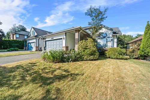 21558 86a Cres, Langley, BC, V1M2E3 | Card Image