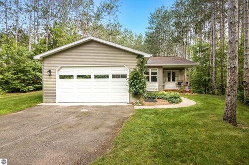 19980 Pine Woods Dr, Lake Ann, MI, 49650-9556 | Card Image