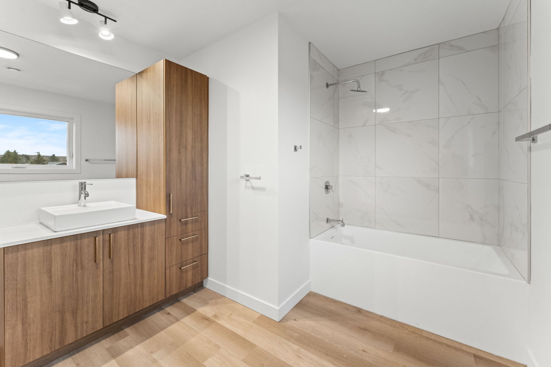 Residential Lease in Saint-Victor 2