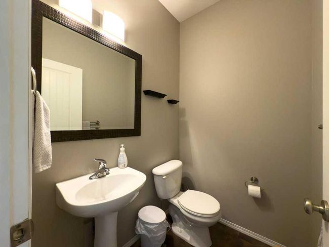 6826 - 59 Street Close, House other with 3 bedrooms, 4 bathrooms and 2 parking in Rocky Mountain House AB | Image 18