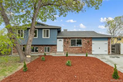 4562 S Gar Way, House other with 4 bedrooms, 1 bathrooms and 1 parking in Littleton CO | Image 3