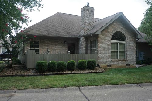 8215 River Park Way, Evansville, IN, 47715-8704 | Card Image
