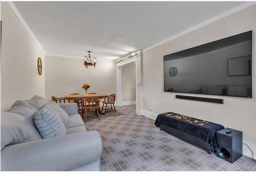 2a-51 White Oak St, New Rochelle, NY, 10801-1739 | Card Image