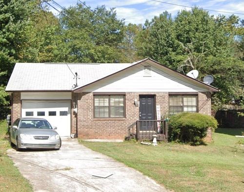 2051 Kimber Trl, Stone Mountain, GA, 30088-4305 | Card Image