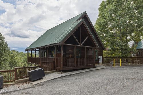 4451 Forest Vista Way, Pigeon Forge, TN, 37863 | Card Image