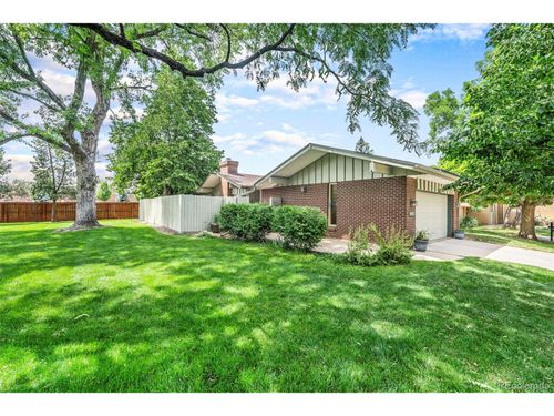7427 W Cedar Cir, Lakewood, CO, 80226-2021 | Card Image