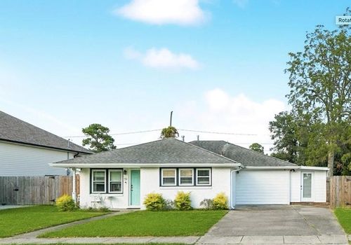 59 E Carolina Dr, Chalmette, LA, 70043-4603 | Card Image