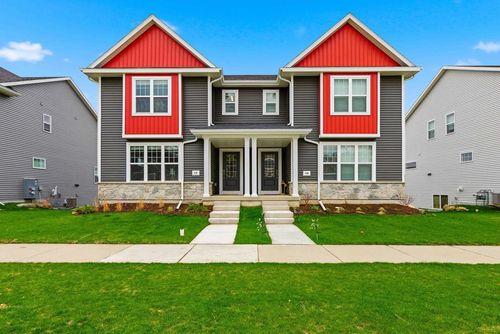 530 Lone Oak Ln, Verona, WI, 53593-8727 | Card Image