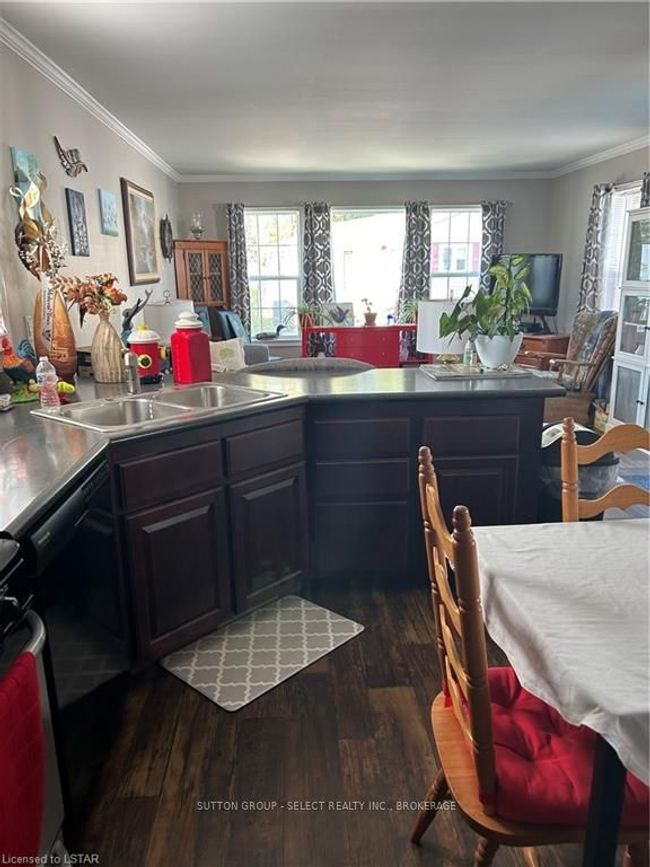 13 Sutton Dr, House other with 2 bedrooms, 0 bathrooms and 1 parking in Goderich ON | Image 8