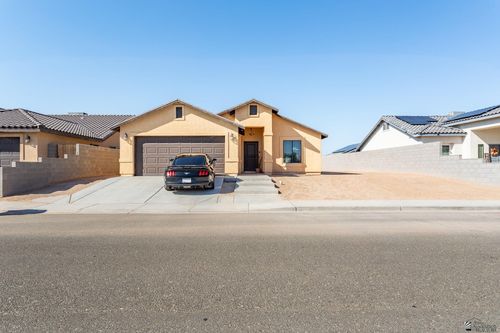 4008 E Jett St, San Luis, AZ, 85336-0452 | Card Image