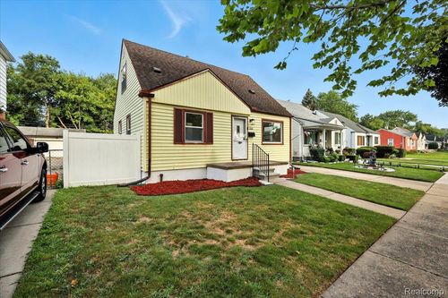 7445 Rockdale, Redford, MI, 48239-1018 | Card Image