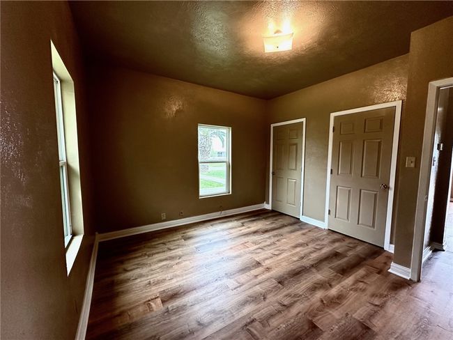 A - 616 Hall St, House attached with 4 bedrooms, 2 bathrooms and null parking in Sinton TX | Image 18