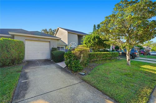106 Hunter Ct, PALM HARBOR, FL, 34684-3305 | Card Image