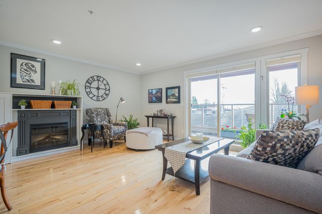 6 - 14921 Thrift Avenue, Townhouse with 2 bedrooms, 2 bathrooms and 1 parking in White Rock BC | Image 3
