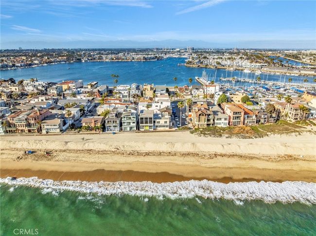 15 69th Place is steps from both the Pacific Ocean and the Bay. | Image 46