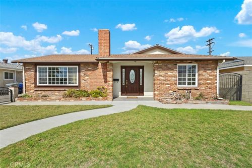 6961 San Julian Cir, Buena Park, CA, 90620-2955 | Card Image