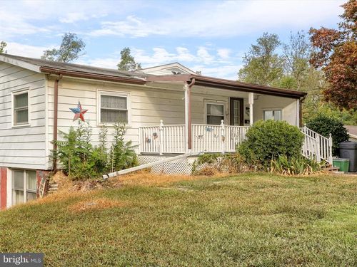 1028 Kathryn Ave, DAUPHIN, PA, 17018-9749 | Card Image