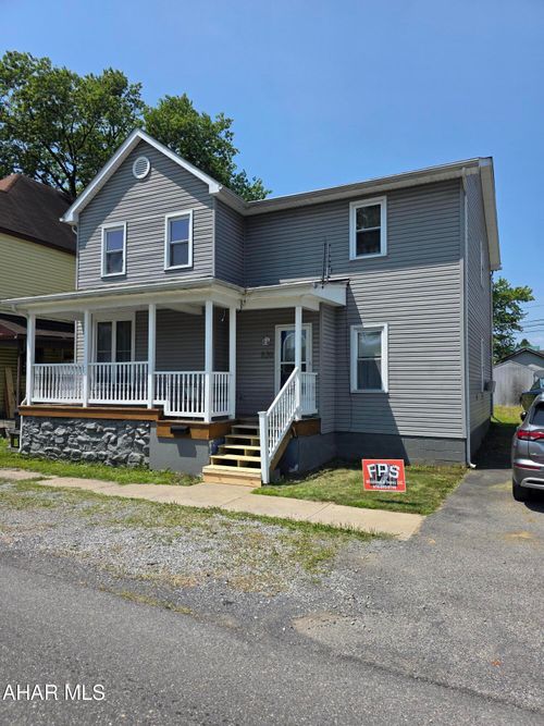 820 N 2nd St, Bellwood, PA, 16617-1125 | Card Image