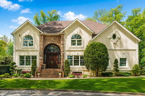 15 The Oval, Staten Island, NY, 10304-1112 | Card Image